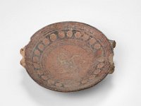 Ame Ker 216  Ame Ker 216, Peru, Zentral- oder Südküste, Inka, Später Horizont, Inka, ca. 1470-1532 n. Chr., Flache Schale, Teller, pucu, Ton, H 3,4 cm, Dm 11,2 und 11,4 cm : Museumsfoto: Claus Cordes, Bestandskatalog Ethnologie